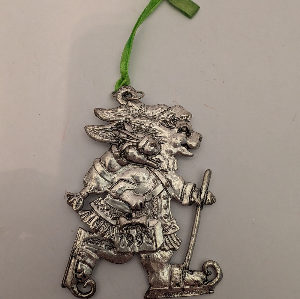 Arthur Court Christmas Ornament Rabbits Skating 1996 Pewter